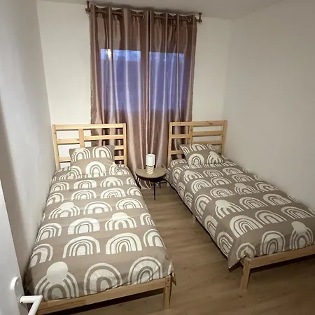 Le Nid Manceau Apartmán *